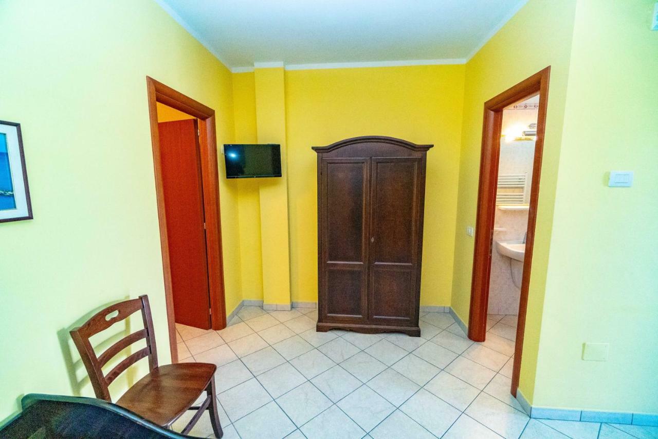 Villa Mapa - Appartamenti Vicino Al Mare Vieste Buitenkant foto