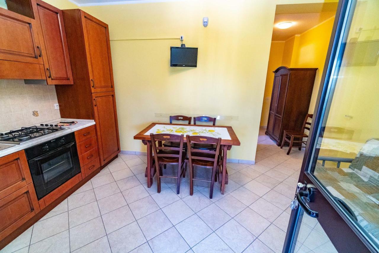 Villa Mapa - Appartamenti Vicino Al Mare Vieste Buitenkant foto