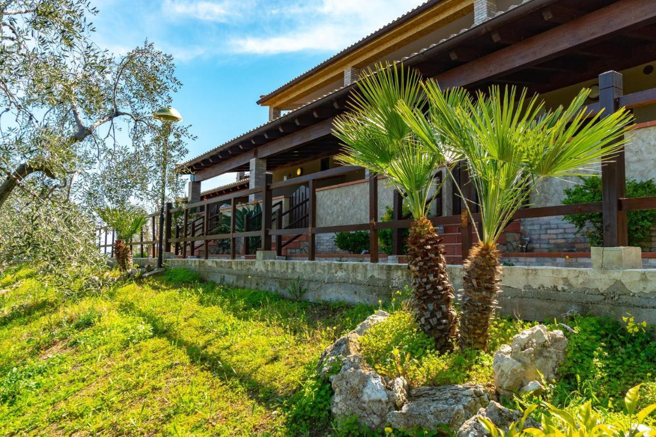 Villa Mapa - Appartamenti Vicino Al Mare Vieste Buitenkant foto
